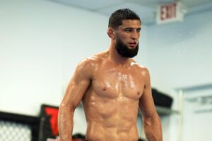 Blessure de Khamzat Chimaev confirmée après l'UFC 294.