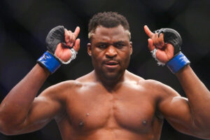 Francis Ngannou veut affronter deux légendes de l'UFC et provoque