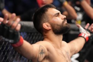 Benoit Saint Denis prêt pour UFC 295 : envisage une guerre.