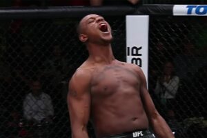 Fans de MMA allumés par Jamahal Hill.