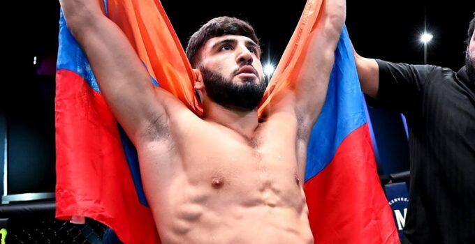 Arman Tsarukyan promet une victoire par KO contre Islam Makhachev