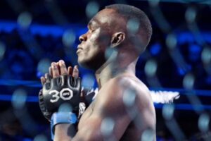 Retour UFC : Israel Adesanya à l'UFC 300 ?