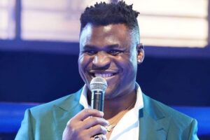 Francis Ngannou : l'UFC, un "sale business"