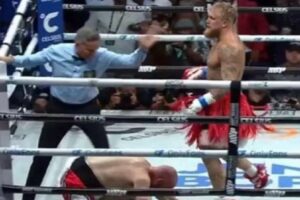 Jake Paul s'impose par KO en première démonstration de boxe