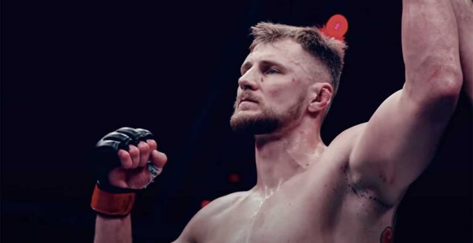 Alexander Volkov domine Sergei Pavlovich à l'UFC