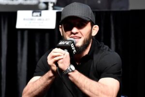 Combat UFC 302 : Islam Makhachev résume les combattants en