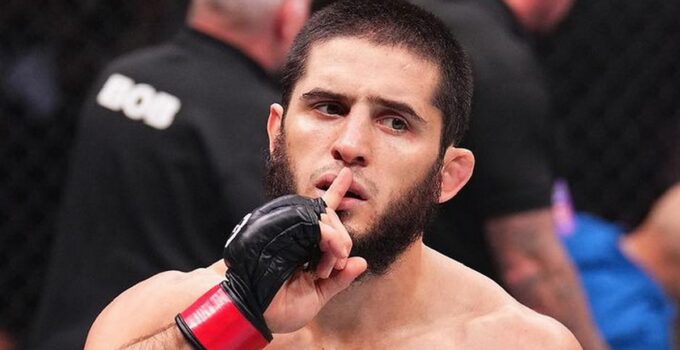 Islam Makhachev prévoit retour UFC fin d'année