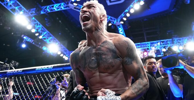 Charles Oliveira UFC comeback by end of 2024