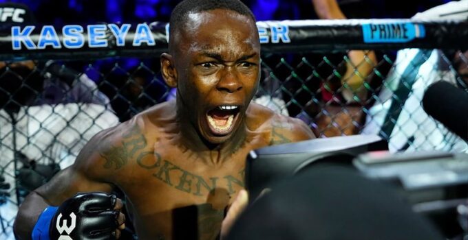 Israel Adesanya entre dans l'histoire à l'UFC 305