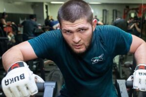 Khabib Nurmagomedov entraîne top 10 UFC MMA