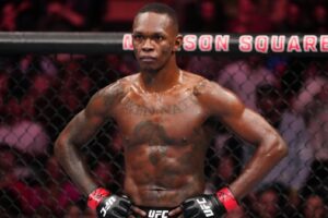 Phénomène de l'UFC défie Israel Adesanya