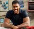 Anthony Joshua: physique monstrueux avant combat de boxe