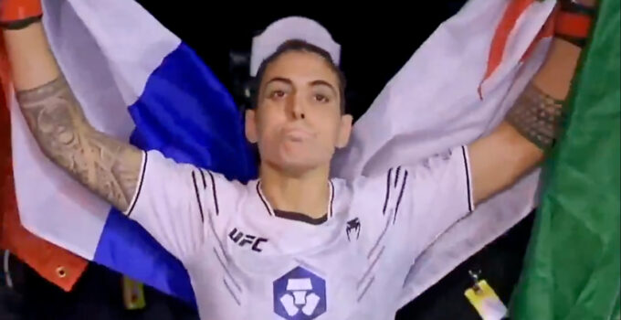 Défaite de Nora Cornolle à l'UFC Paris après un combat