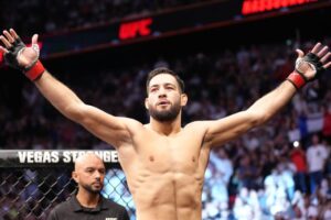 Stratégie d'Imavov pour l'UFC Paris révélée par son coach