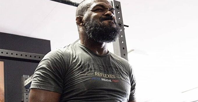 Jon Jones dévoile son physique de warrior avant retour UFC