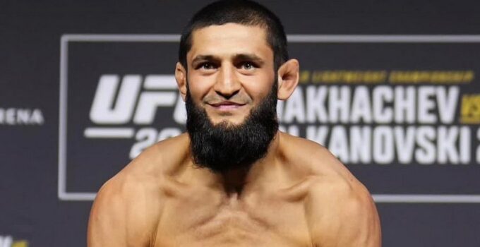 Khamzat Chimaev de l'UFC crée la controverse avec une photo