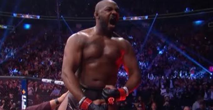 Réaction de Jon Jones à sa transformation physique impressionnante