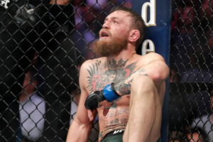 Conor McGregor réagit à Oliveira Chandler fight