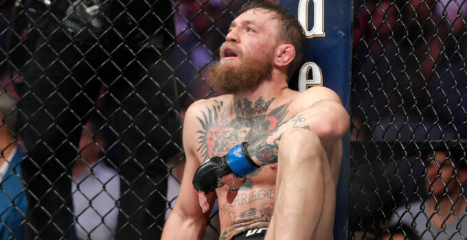 Conor McGregor réagit à Oliveira Chandler fight