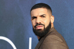 Drake interpellé pour paris sportifs catastrophiques