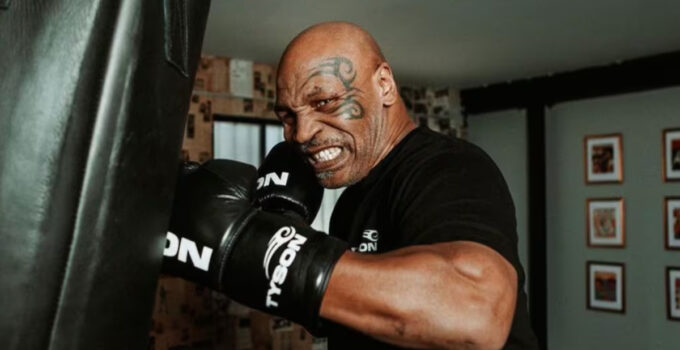 Préparation retour : Mike Tyson s'entraîne 6 heures par jour