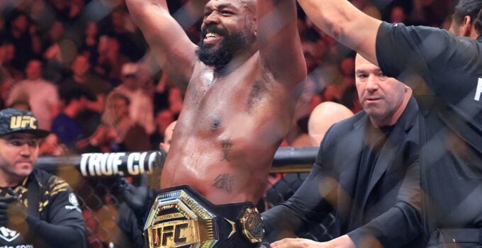 Jon Jones' UFC championship longevity impresses Cormier